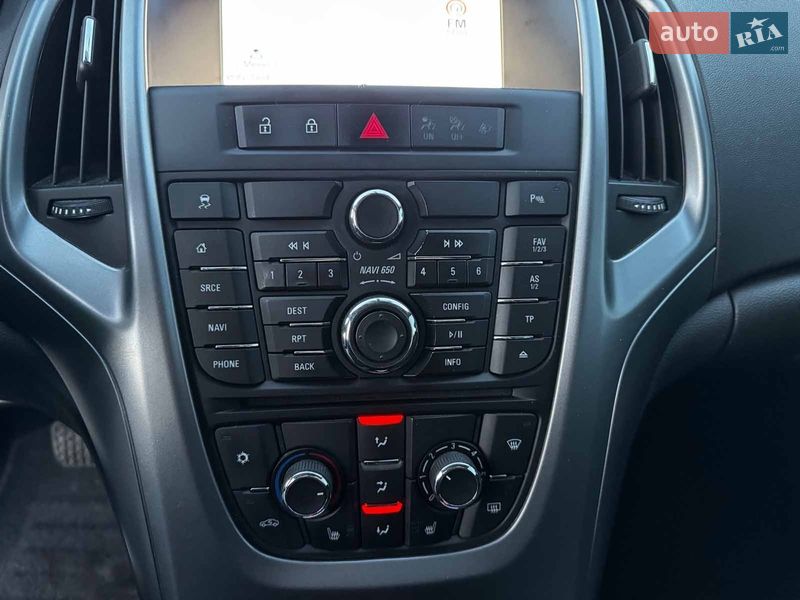 Универсал Opel Astra 2014 в Киеве