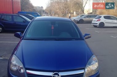 Хэтчбек Opel Astra 2006 в Луцке