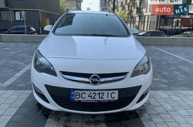 Універсал Opel Astra 2014 в Золочеві