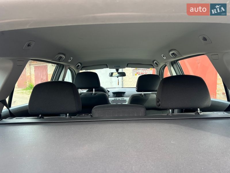 Універсал Opel Astra 2010 в Ніжині