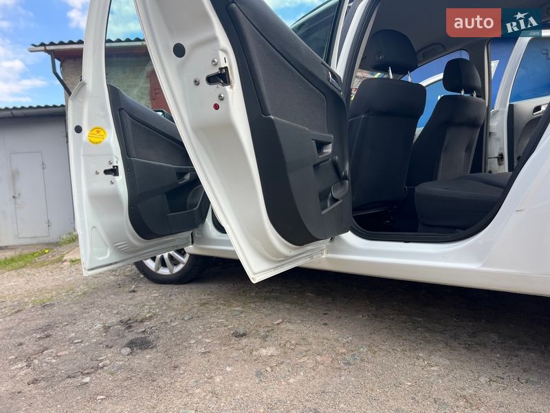 Універсал Opel Astra 2010 в Ніжині