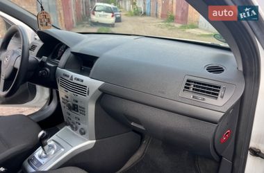 Універсал Opel Astra 2010 в Ніжині