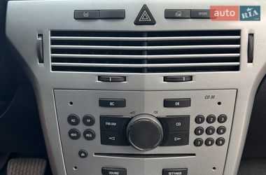 Універсал Opel Astra 2010 в Ніжині