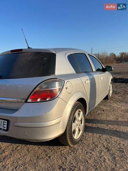 Хэтчбек Opel Astra 2009 в Хмельницком