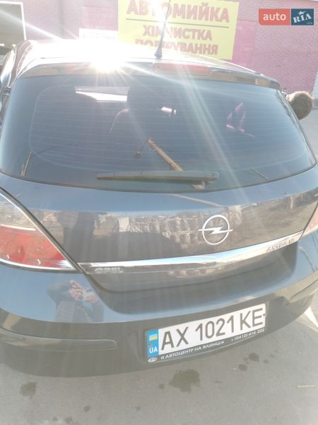 Хэтчбек Opel Astra 2007 в Дергачах