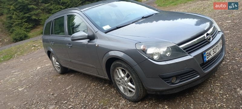 Универсал Opel Astra 2006 в Ровно