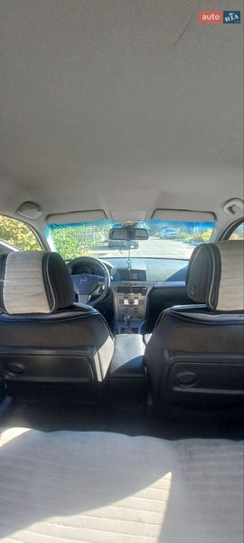 Универсал Opel Astra 2006 в Ровно