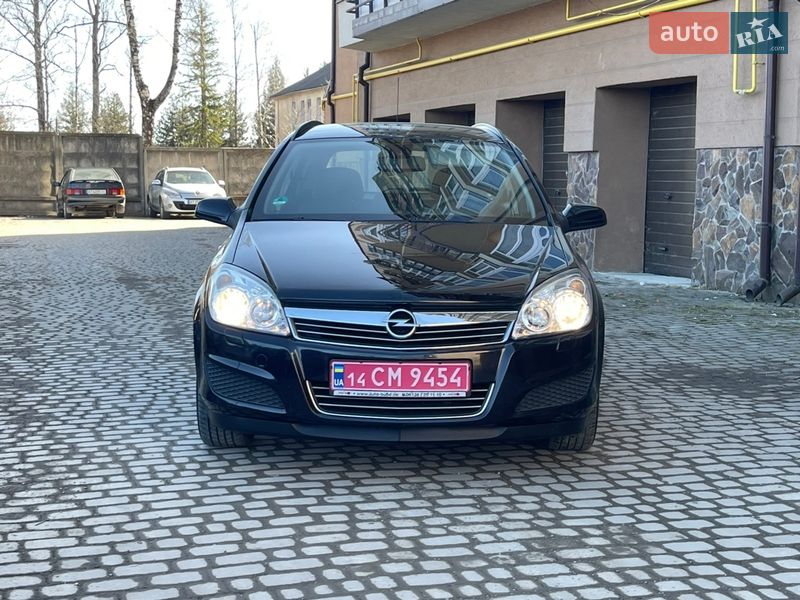 Универсал Opel Astra 2008 в Надворной