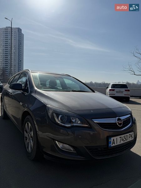 Opel Astra 2010 Opel Astra 2010
