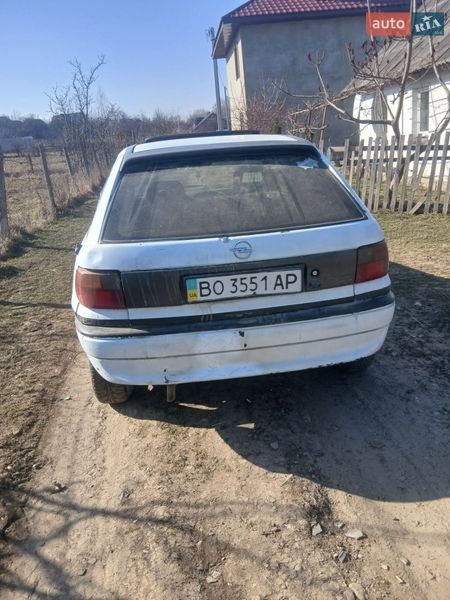 Хэтчбек Opel Astra 1994 в Сторожинце