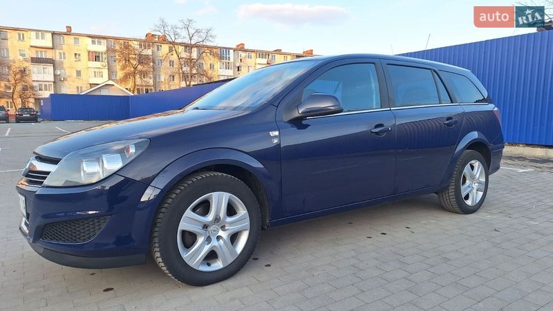 Opel Astra 2010