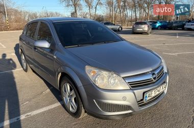 Хетчбек Opel Astra 2008 в Дніпрі