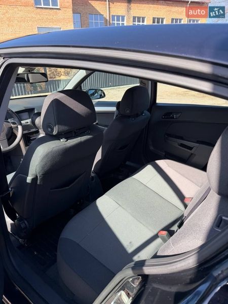 Хэтчбек Opel Astra 2008 в Смеле