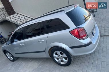 Универсал Opel Astra 2004 в Львове