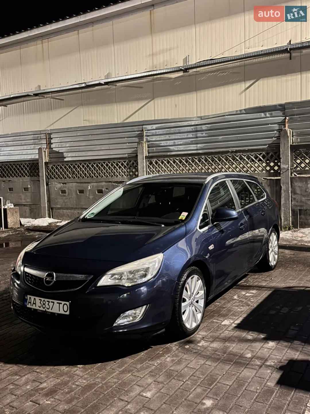 2011 Opel Astra - мініатюра 2