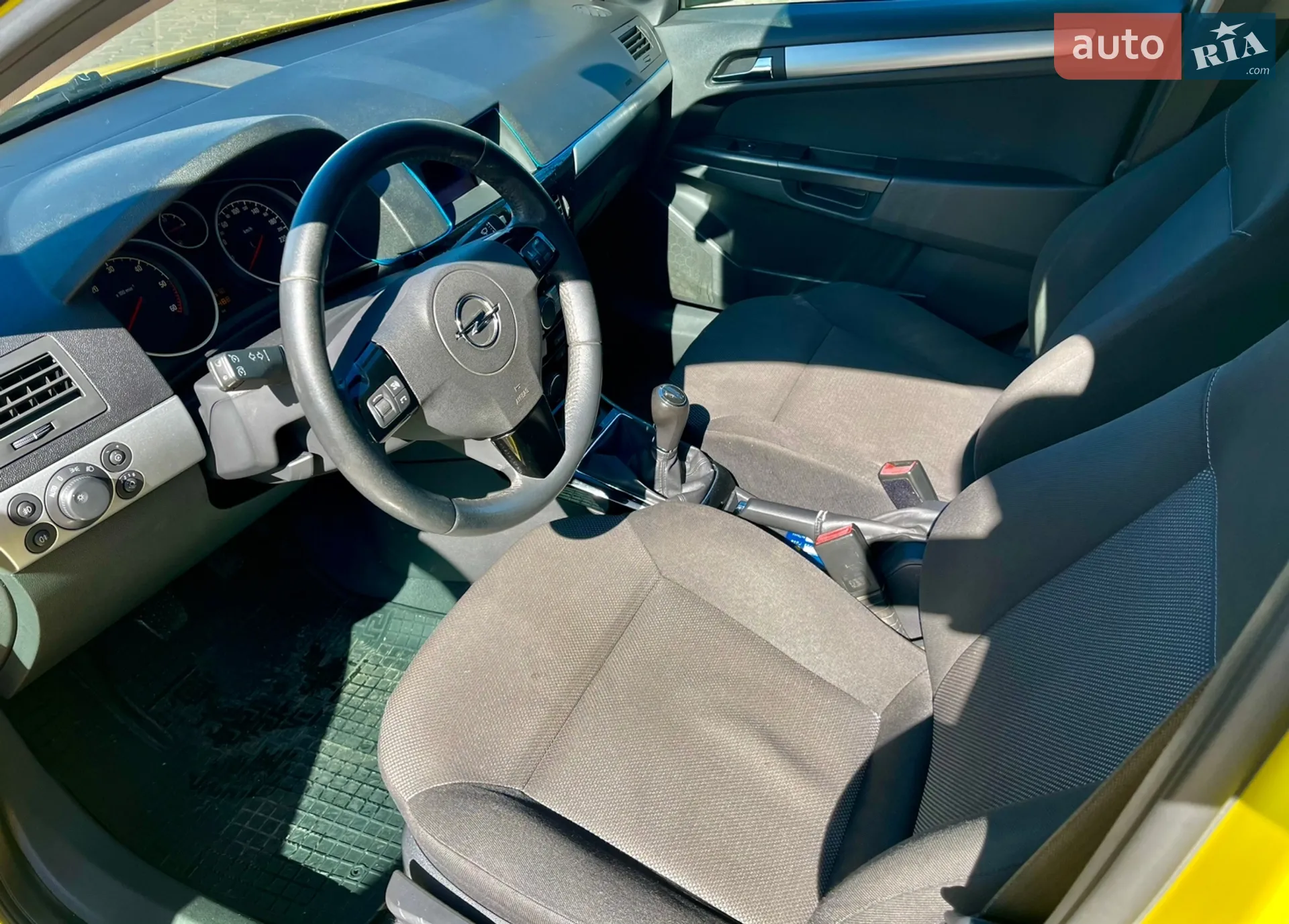 2010 Opel Astra - мініатюра 8