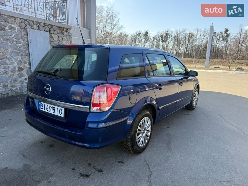Універсал Opel Astra 2007 в Лубнах