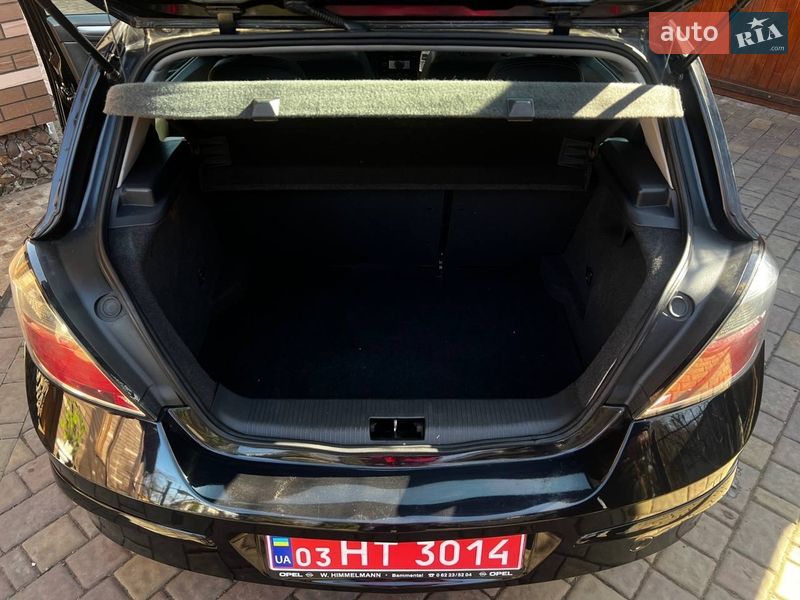 Хэтчбек Opel Astra 2008 в Луцке