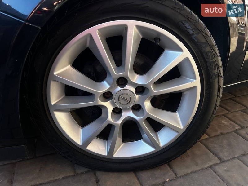 Хэтчбек Opel Astra 2008 в Луцке