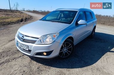 Універсал Opel Astra 2010 в Кременці