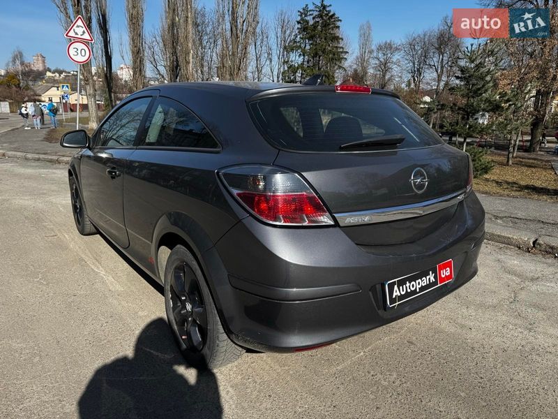 Хэтчбек Opel Astra 2009 в Киеве