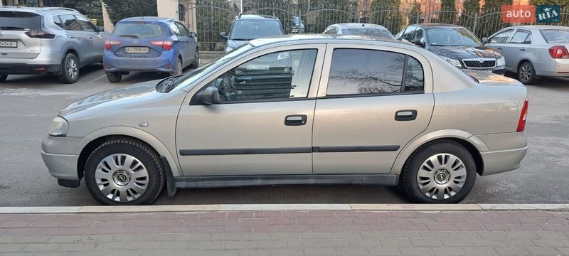 Седан Opel Astra 2007 в Ирпене