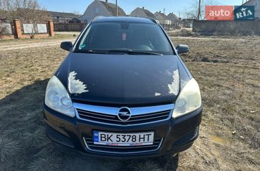 Універсал Opel Astra 2008 в Маневичах