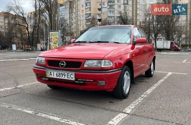 Хэтчбек Opel Astra 1998 в Броварах