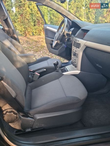 Универсал Opel Astra 2008 в Луцке