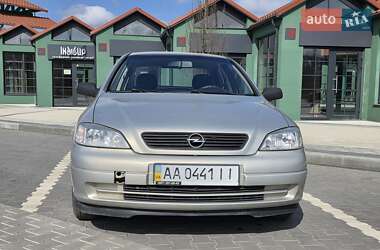 Седан Opel Astra 2008 в Ірпені