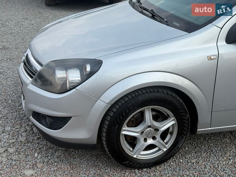 Універсал Opel Astra 2010 в Стрию