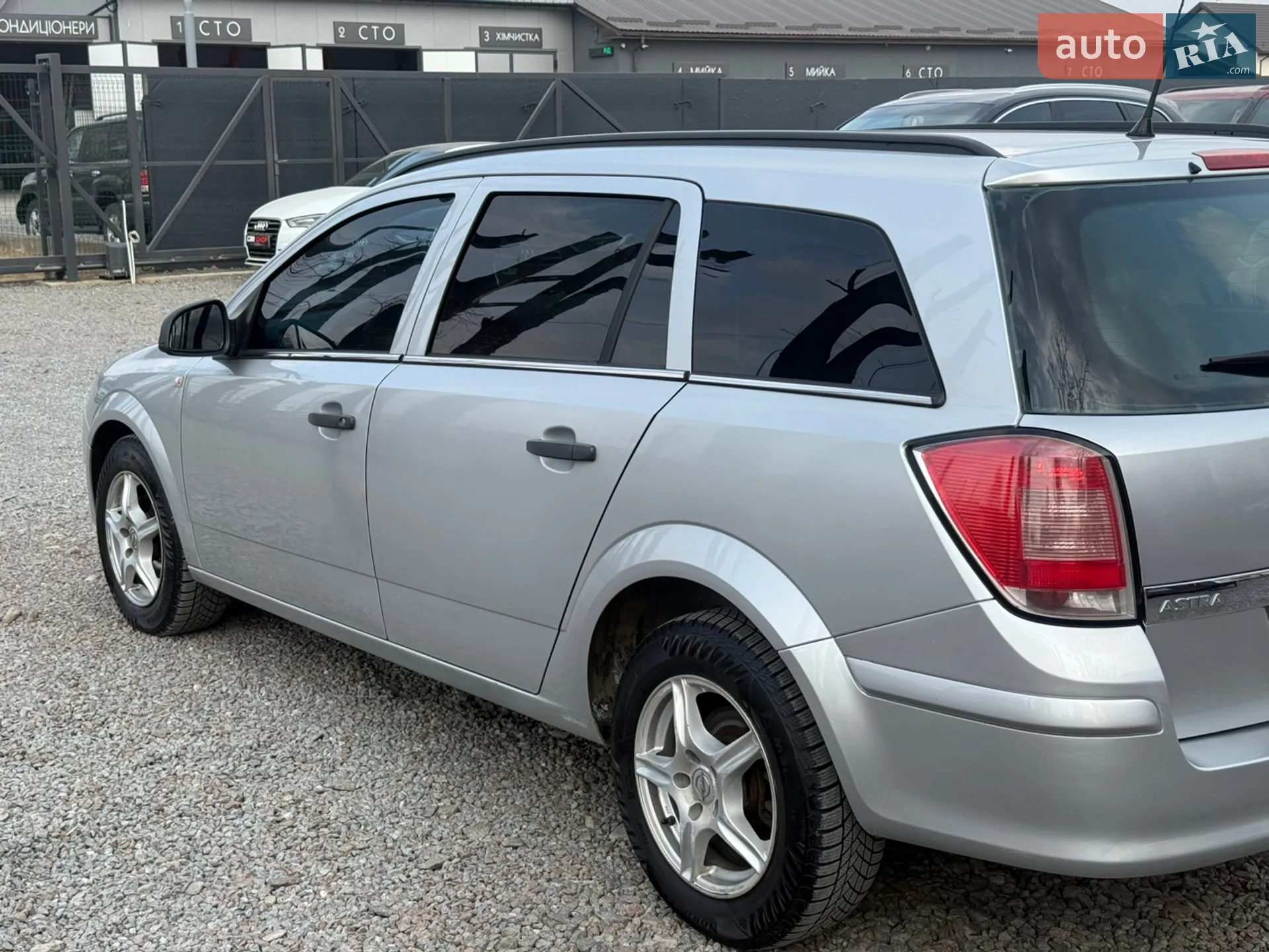 2010 Opel Astra - мініатюра 11
