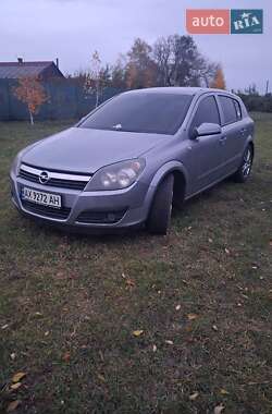 Хетчбек Opel Astra 2006 в Валках