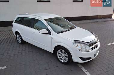 Универсал Opel Astra 2009 в Хмельницком