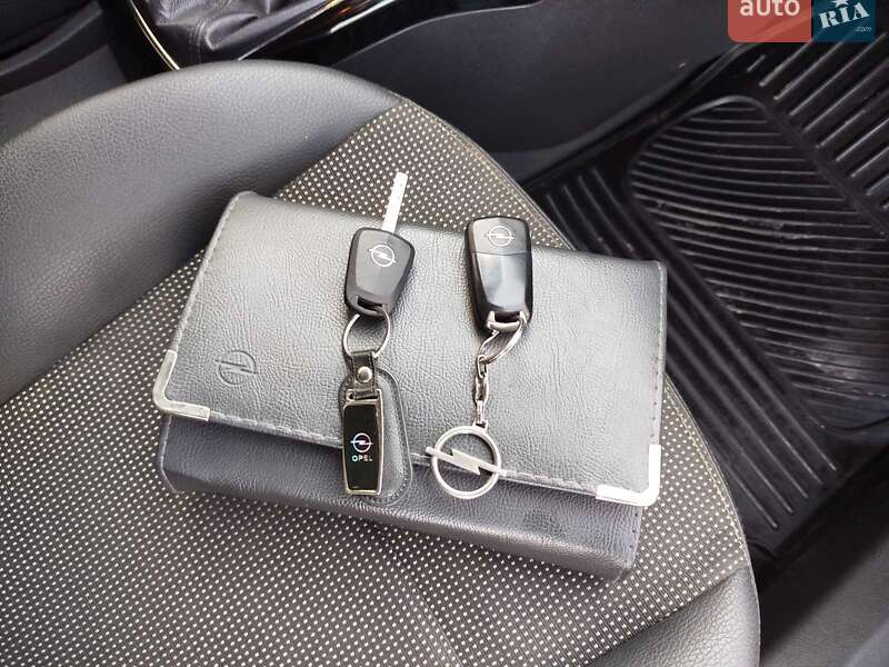 Универсал Opel Astra 2009 в Хмельницком