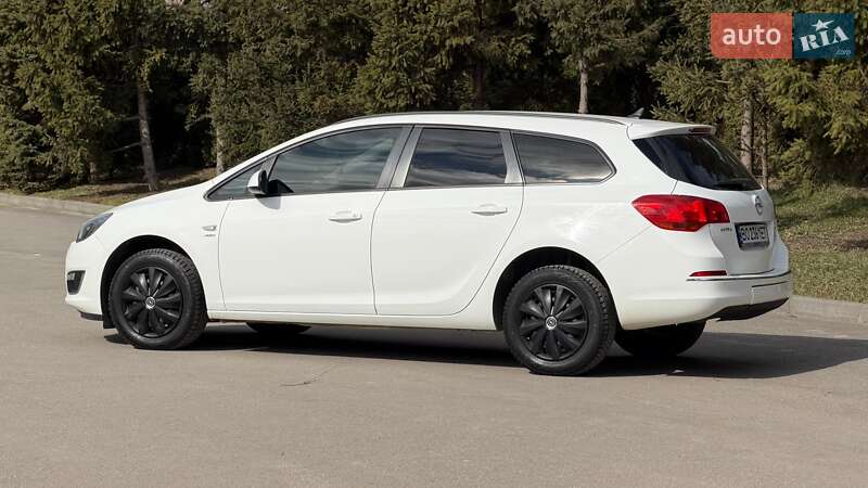 Універсал Opel Astra 2013 в Тернополі