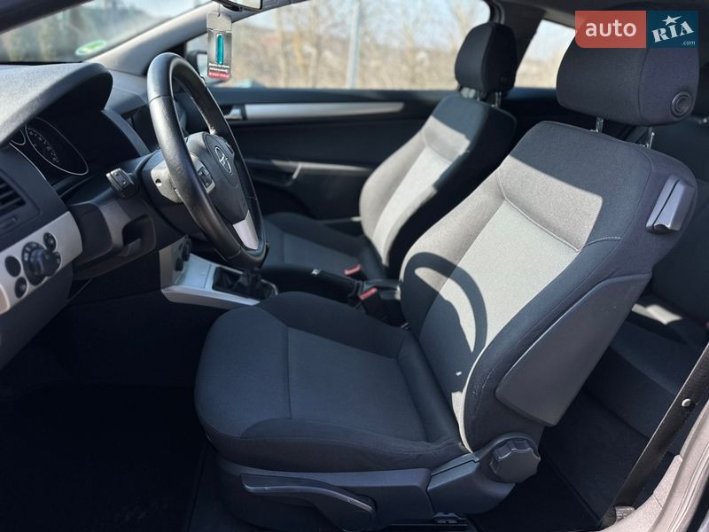 Хэтчбек Opel Astra 2007 в Виннице