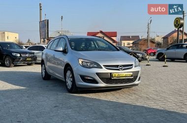 Універсал Opel Astra 2015 в Івано-Франківську