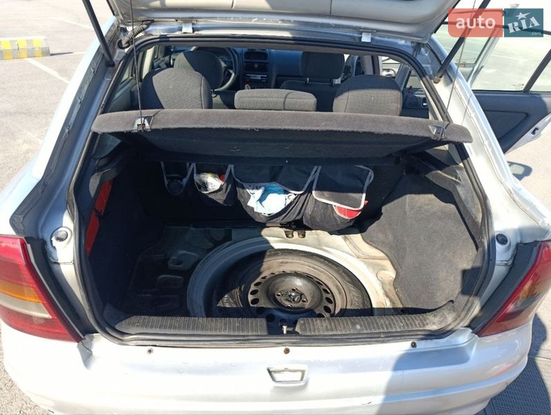 Хэтчбек Opel Astra 2002 в Львове