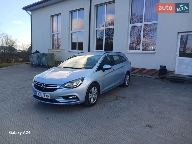 Opel Astra 2016