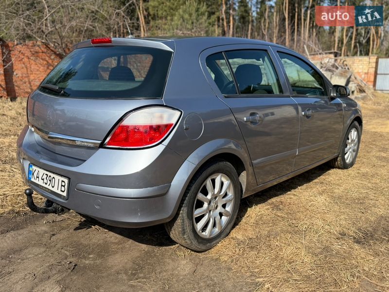 Хэтчбек Opel Astra 2004 в Славуте фото 3 Хэтчбек Opel Astra 2004 в Славуте