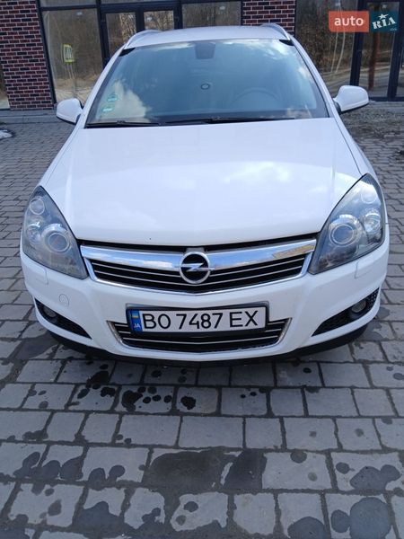 Opel Astra 2010