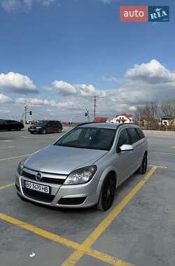 Универсал Opel Astra 2005 в Тернополе
