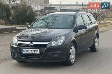 Універсал Opel Astra 2005 в Новому Бузі