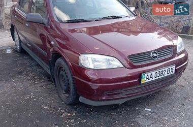 Седан Opel Astra 2006 в Киеве