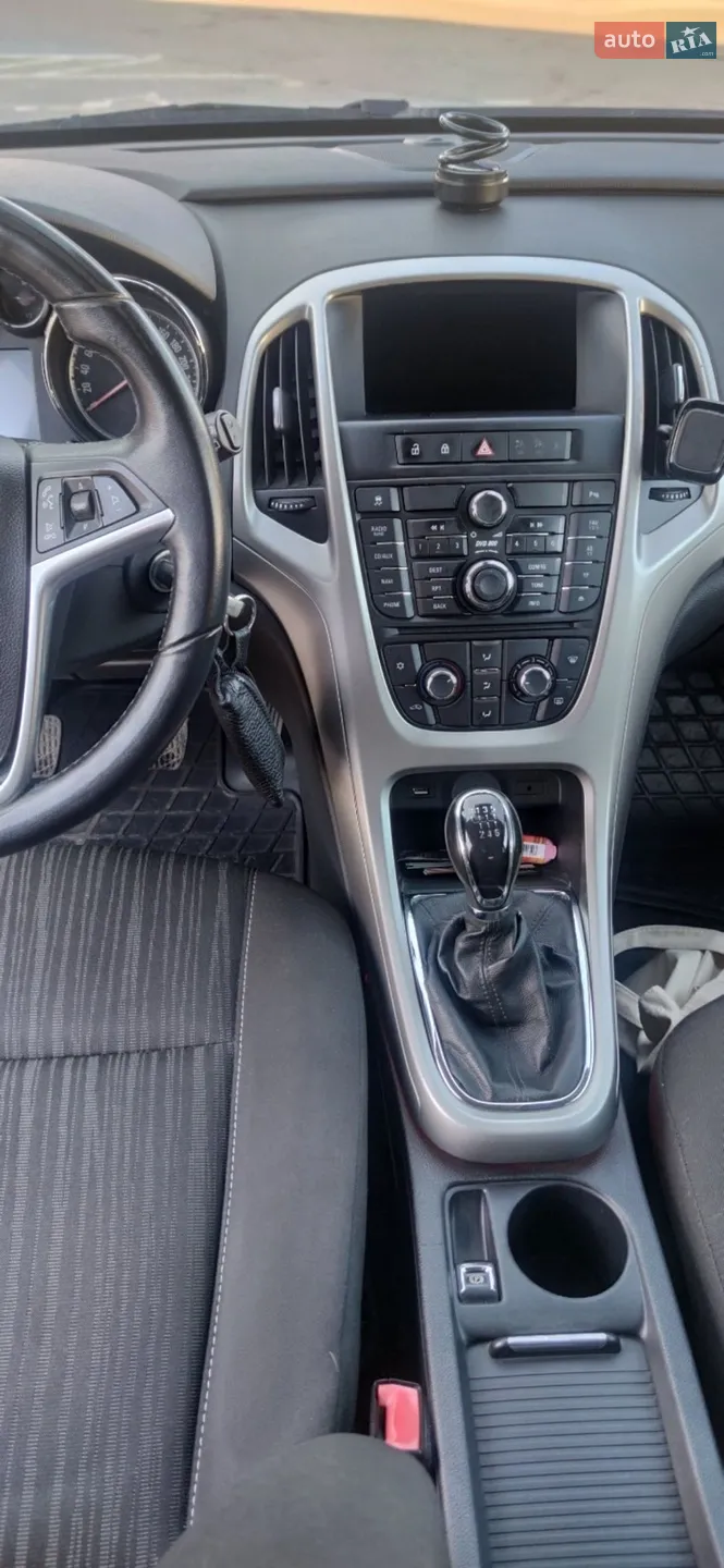2011 Opel Astra - мініатюра 10