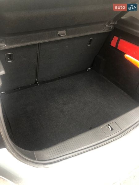 Хэтчбек Opel Astra 2014 в Калуше