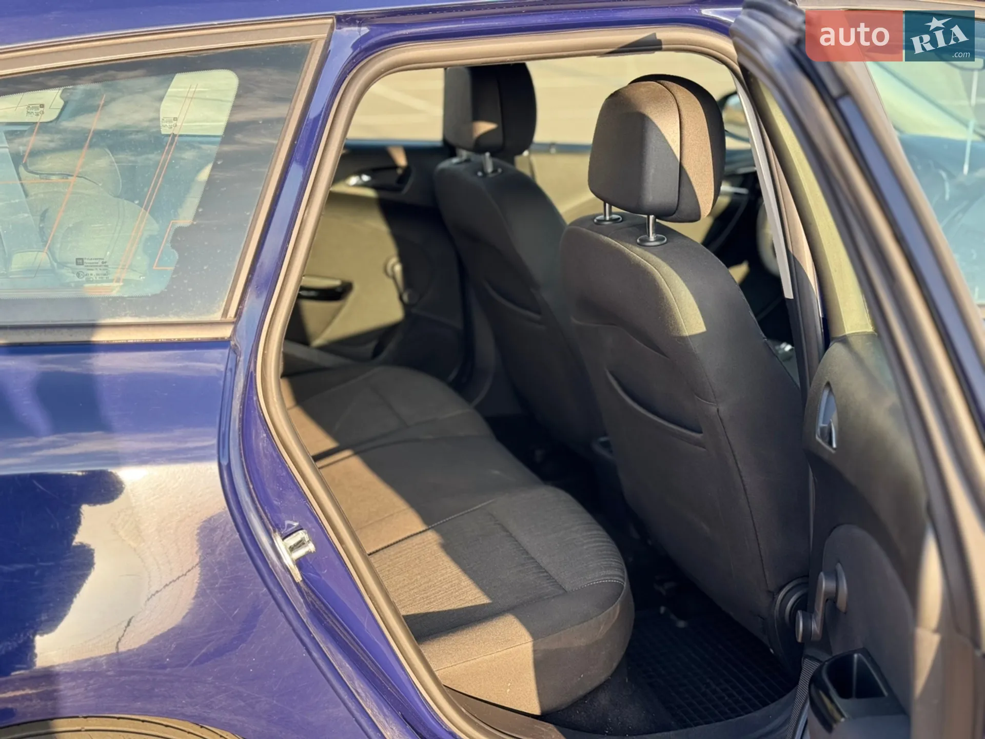 2012 Opel Astra - мініатюра 8