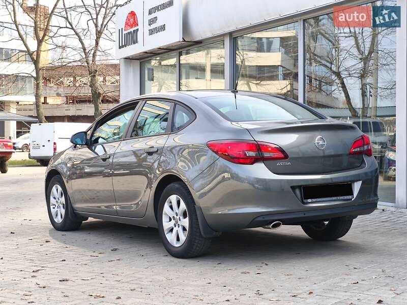 Седан Opel Astra 2019 в Дніпрі фото 7 Седан Opel Astra 2019 в Дніпрі