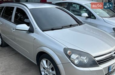 Універсал Opel Astra 2006 в Олевську